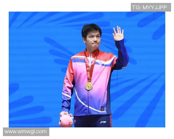 乒乓小将逆转世界冠军赢得胜利全场观众掌声雷动激情澎湃